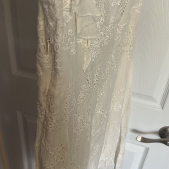 White Lace Dress - NWT - Cute Summer Linen Dress - Size Medium - Picture 6 of 6